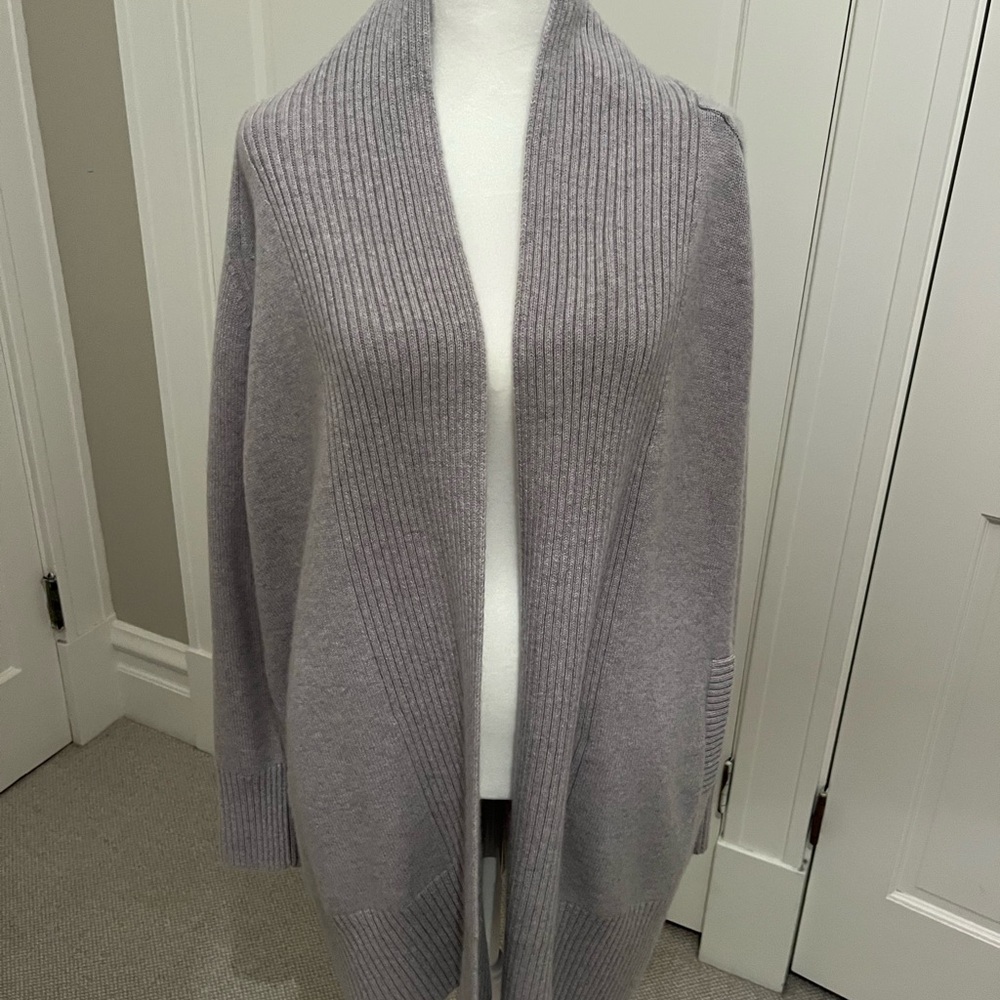 Banana Republic —- Gray 100% Cashmere Sweater—Brand New w/ Tags